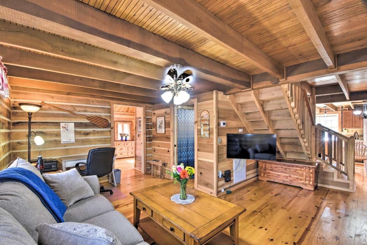 Holiday home The Place With Golf Cart And Free Kayaks! Lavonia