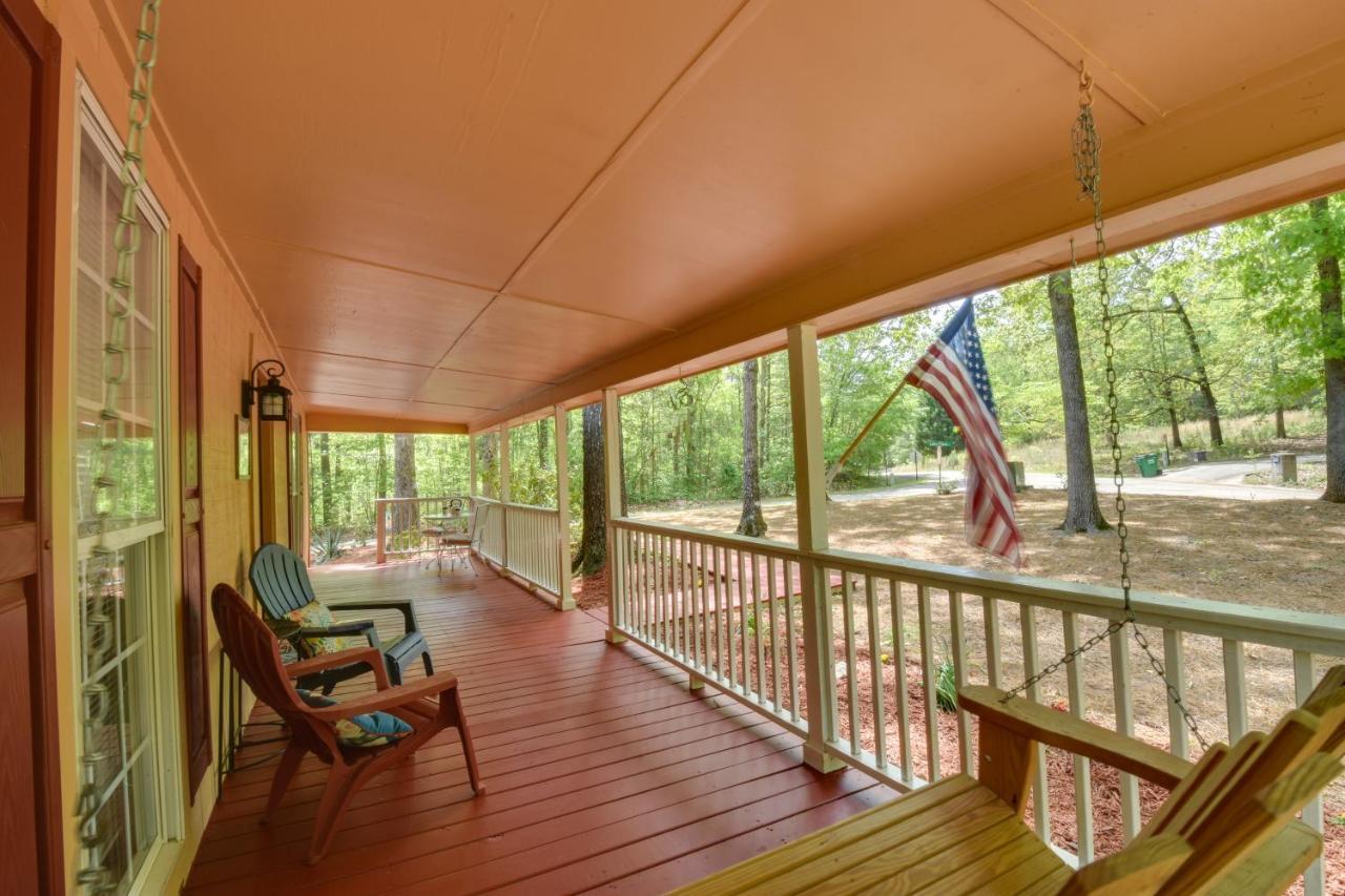 Holiday home The Place With Golf Cart And Free Kayaks! Lavonia
